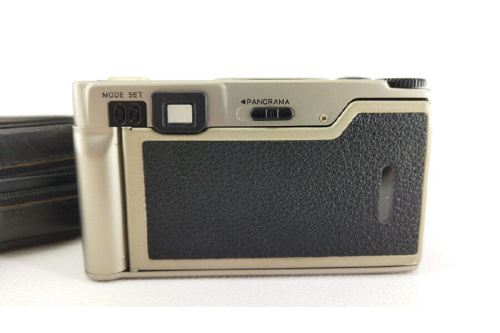 コンパクトカメラ