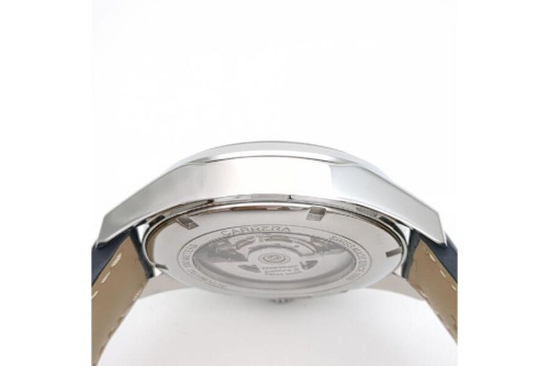腕時計のタグホイヤータグホイヤー WAR201E カレラ キャリバー5 自動巻き ブルーダイヤル デイト TAG HEUER メンズ 腕時計 中古 入荷しました♪  -----上部はタイトルです　下の内容が本