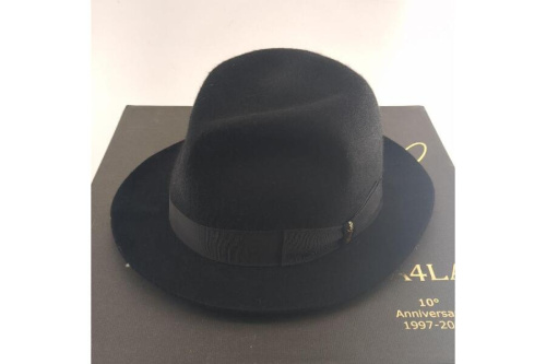 ファッション小物の帽子