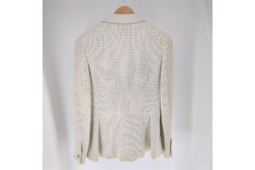 ジャケットのシャネル（CHANEL）