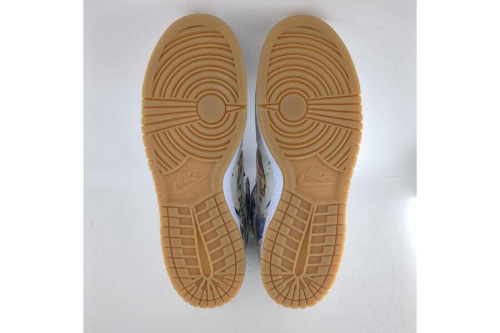 ナイキ（NIKE）のシュプリーム(Supreme)