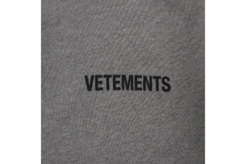 ヴェトモン(VETEMENTS)のユニセックス