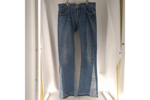 ファッションのパンツ