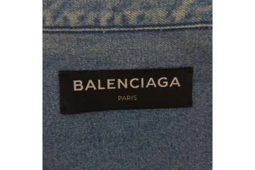 バレンシアガ（Balenciaga）のデニムシャツ