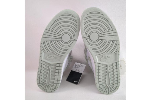 ナイキ（NIKE）のハイカットスニーカー