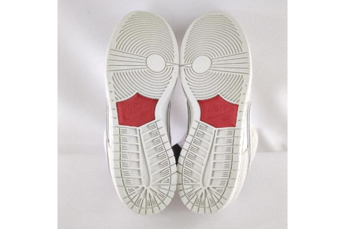 ナイキ(NIKE)のダンク ロー