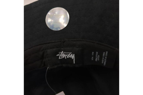帽子のステューシー（Stüssy）