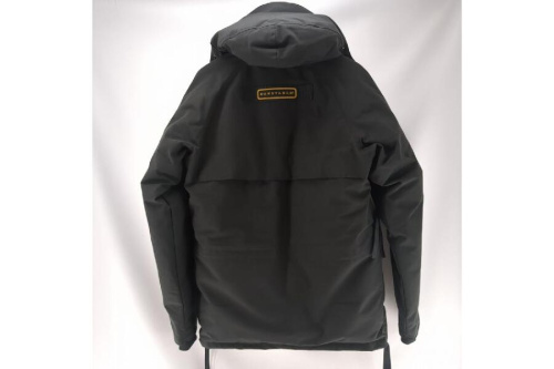 ダウンジャケット