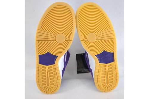 ナイキ（NIKE）のダンク