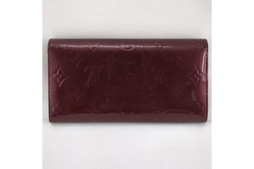 長財布のルイ・ ヴィトン（LOUIS VUITTON）