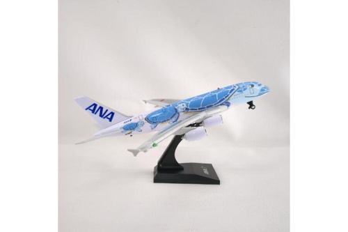 ANA　ジェット機の模型
