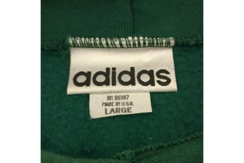 アディダス（adidas）のトレフォイル