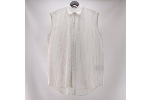 ファッションのトップス