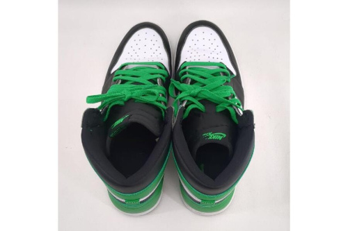 エアジョーダン1 (AIR JORDAN 1)のDZ5485-031