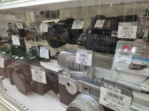 カメラのニコン