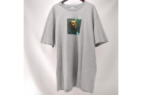 ファッションのTシャツ