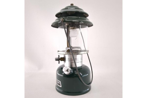 ワンマントルランタンのガソリンランタン