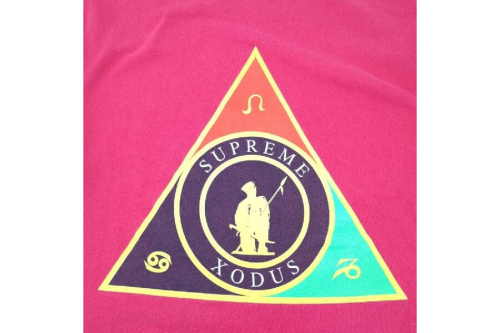 シュプリーム（Supreme）の長袖Tシャツ