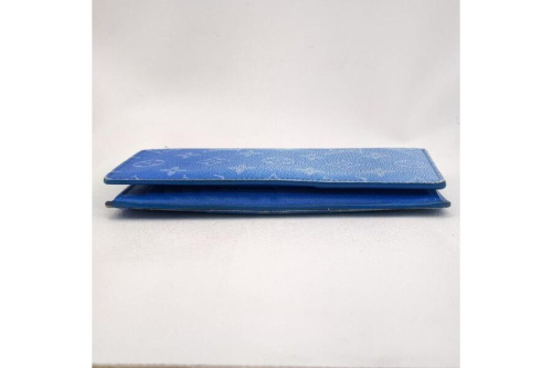 ポルトフォイユ・ブラザのモノグラム・クラウズ