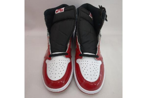 スニーカーのナイキ（NIKE）