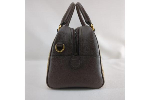 グッチ（GUCCI）のアディダス(adidas)