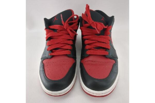 スニーカーのナイキ（NIKE）