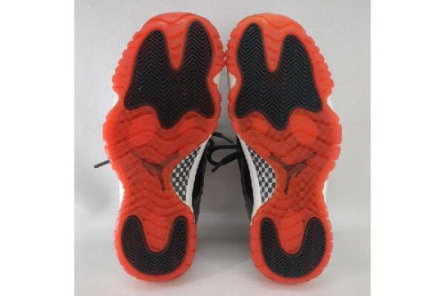 ナイキ（NIKE）のエアジョーダン11