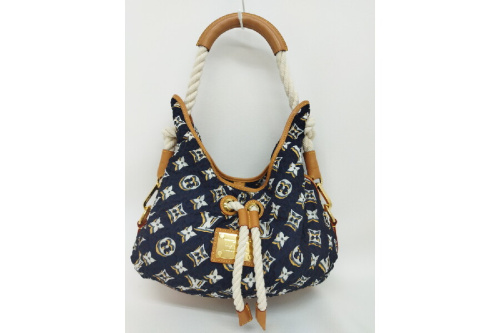 LOUISVUITTON（ルイ・ヴィトン）のショルダーバッグ・トートバッグ