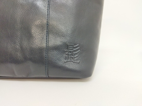 HIGE BAGのハンドバッグ