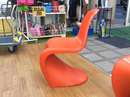 PantonChair（パントンチェア）の椅子（イス）