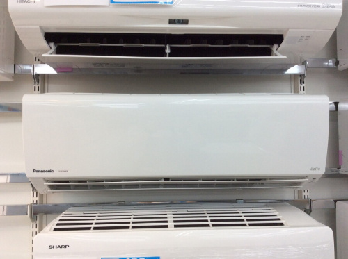 家電のエアコン