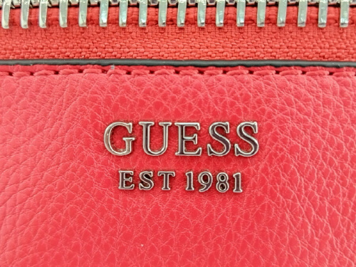 GUESS（ゲス）のリュック
