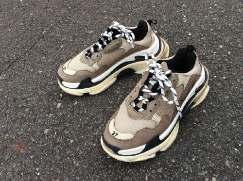 ファッションのBALENCIAGA(バレンシアガ)