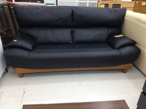 中古ソファーのレザー調