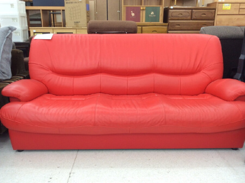 中古ソファーのカリモク家具