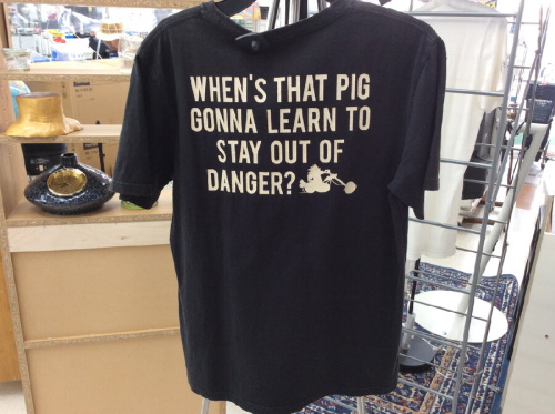 トップスのTシャツ