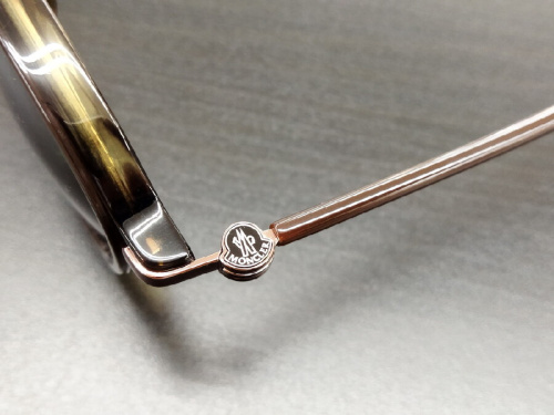 アイウェアのめがね