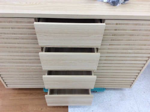 キャスター付き