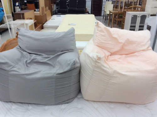 中古家具のソファー