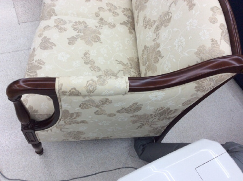 ソファーの3人掛け