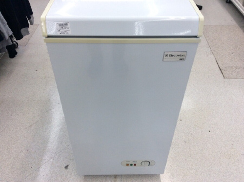 中古家電の冷凍庫