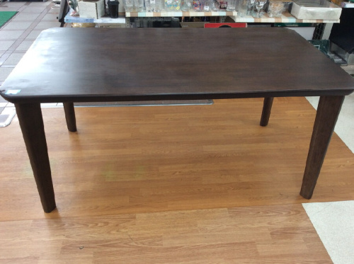 中古家具のダイニングセット