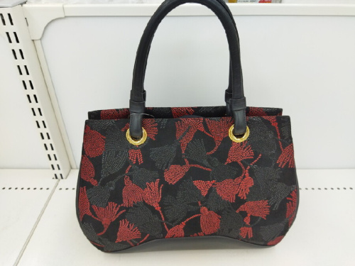 印傳屋のハンドバッグ