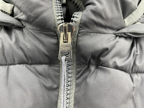 中古ジャケットのダウンベスト