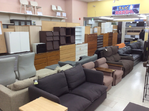 チェストの収納家具