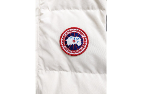 CANADA GOOSEのダウン