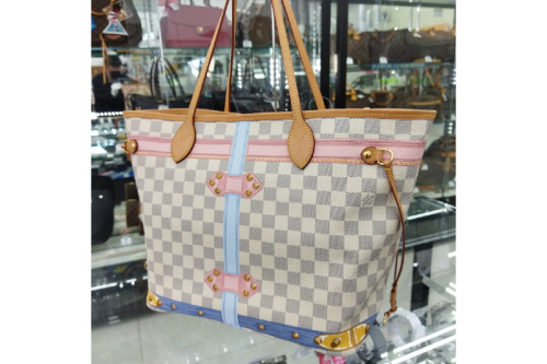 トートバッグのダミエ