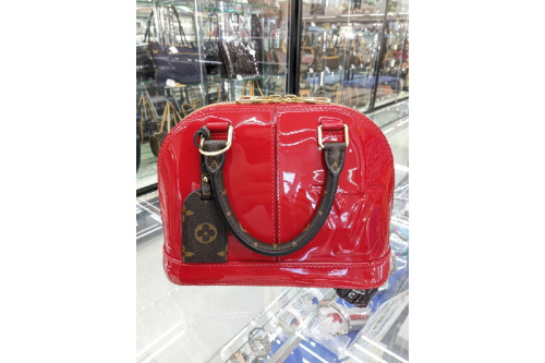 LOUISVUITTON（ルイ・ヴィトン）のハンドバッグ