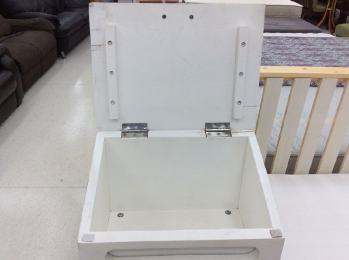 木製家具のアンティーク調