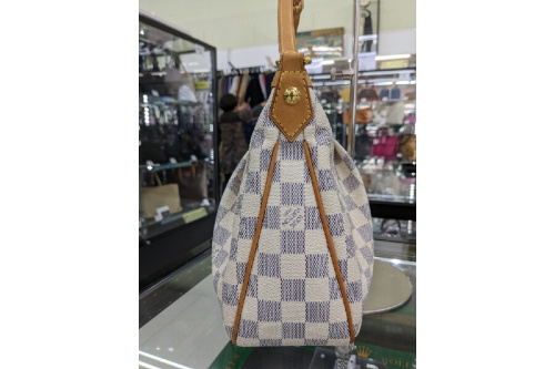 LOUISVUITTON（ルイ・ヴィトン）のダミエ・アズール